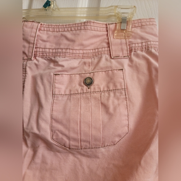 American Eagle Outfitters Woman's Skirt Size 8 Pink 4 Pockets Light Used 1 time - Picture 8 of 10